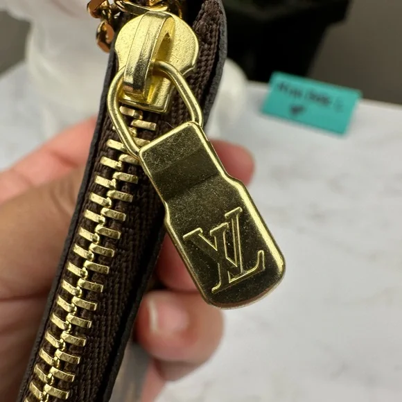 Louis Vuitton Key Pouch - Picture 10 of 13